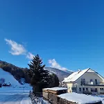 Quiet And Luxury 