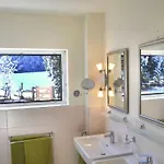 Quiet And Luxury 