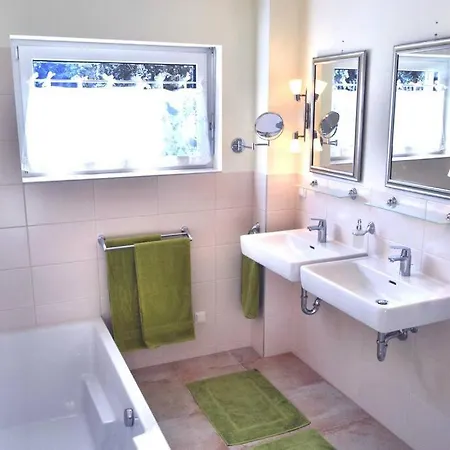 Villa Quiet And Luxury 