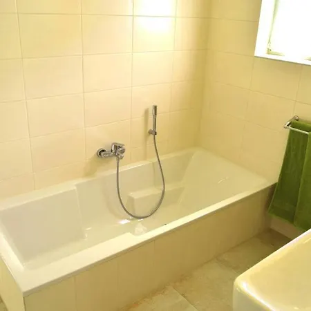 Villa Quiet And Luxury 