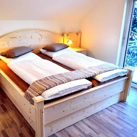 Quiet And Luxury 