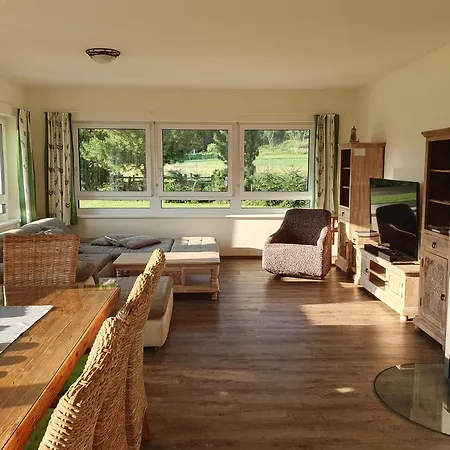 Quiet And Luxury 