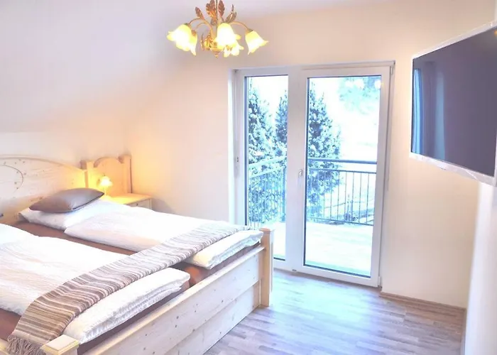 Quiet And Luxury 